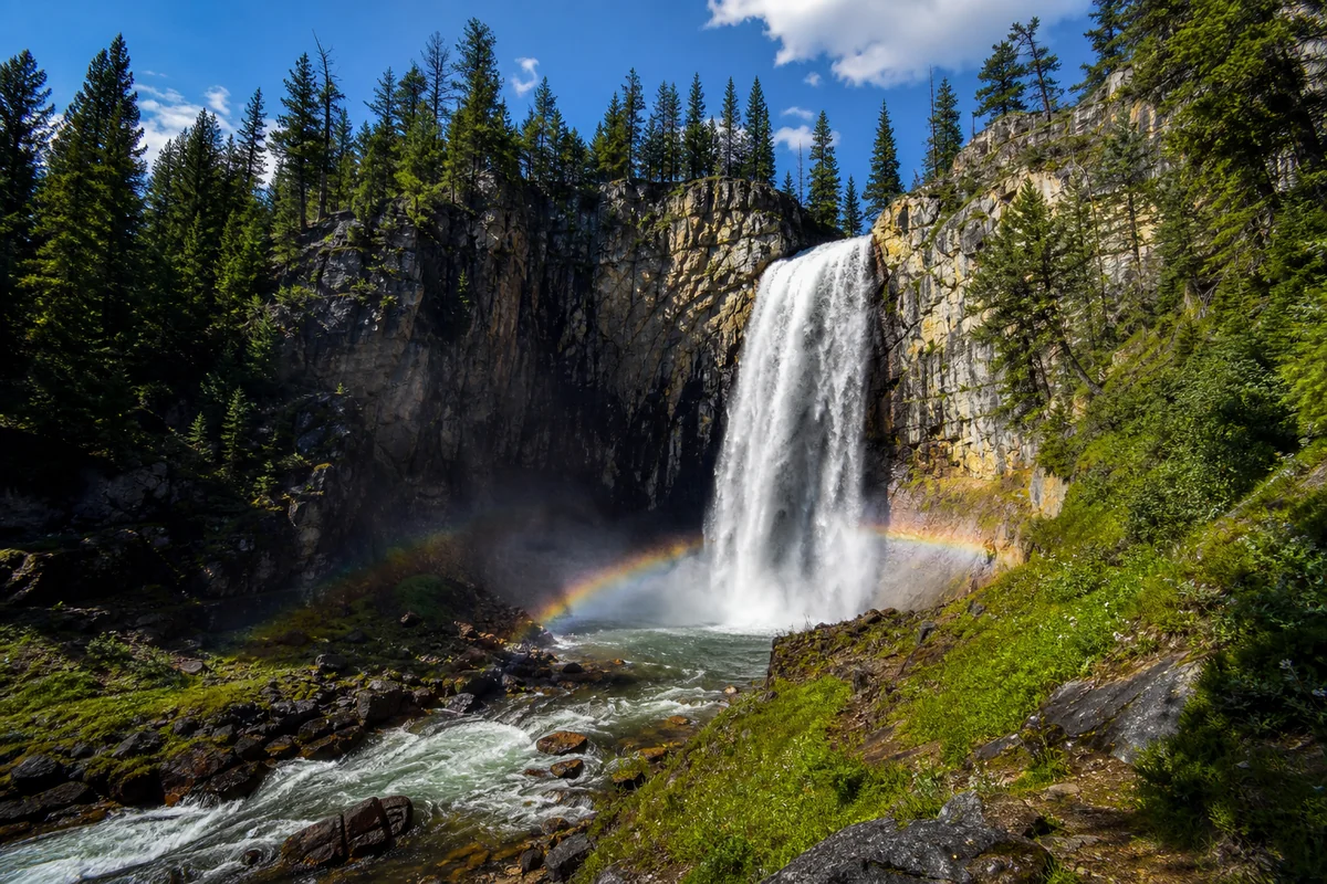 Read more about the article Morrell Falls Montana: Complete Trail Guide & Tips