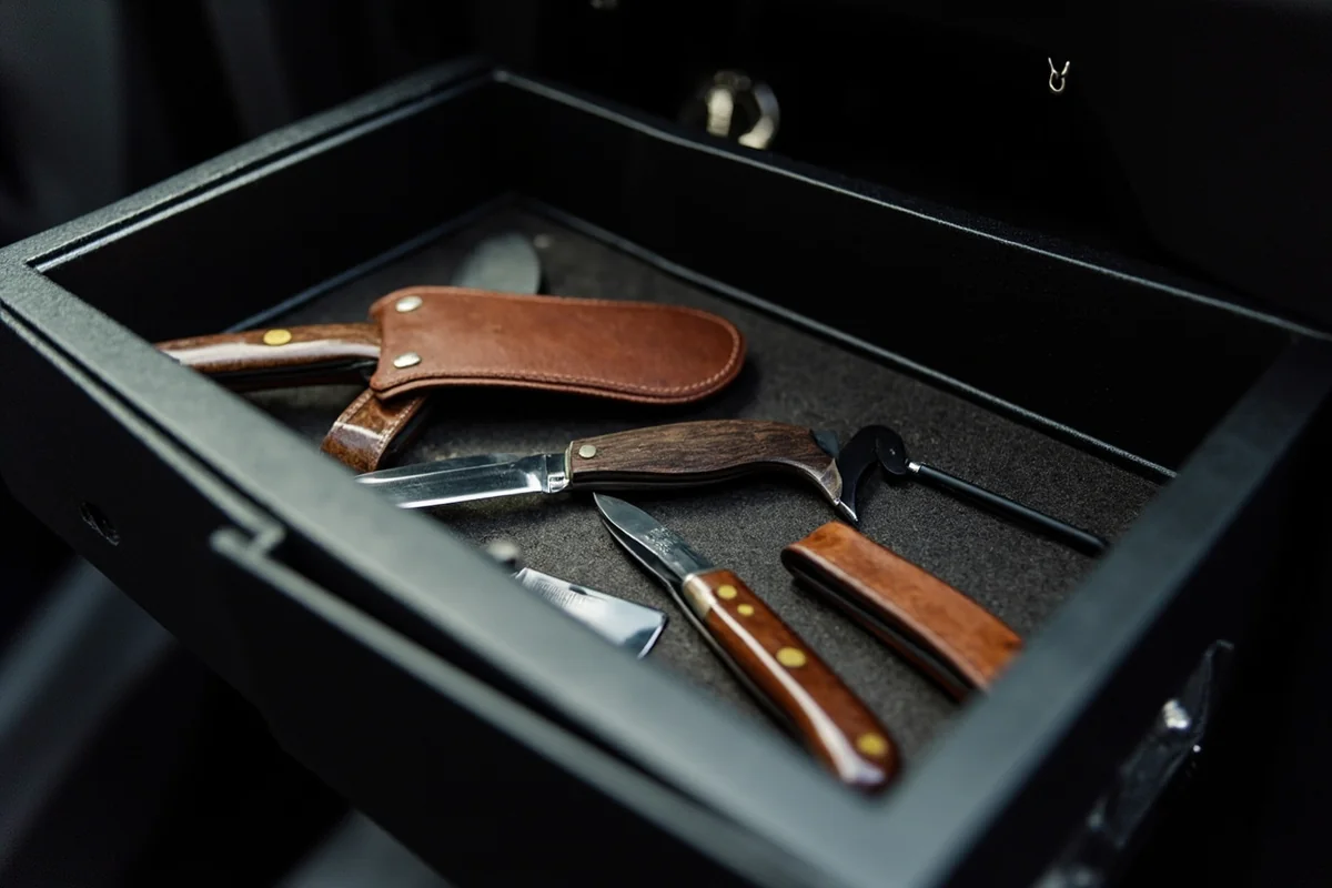 Responsible knife storage in a vehicle glove compartment for traveling through Montana