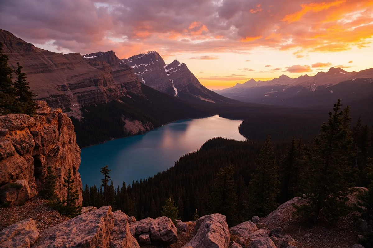 Sunset view from Grinnell Point overlooking Swiftcurrent Lake