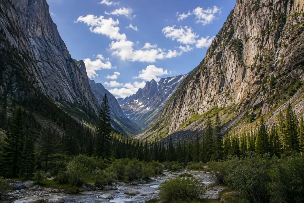 Glacial U-shaped canyon in the Bitterroot Mountains with granite walls