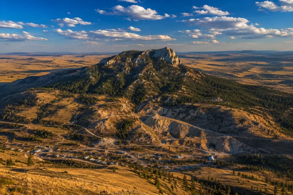 Little Rocky Mountains laccolithic dome Zortman Landusky mining history Fort Belknap south