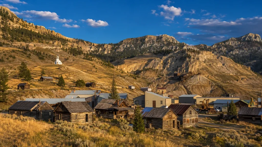 Zortman Montana mining ghost town Little Rocky Mountains Phillips County Pegasus Gold legacy